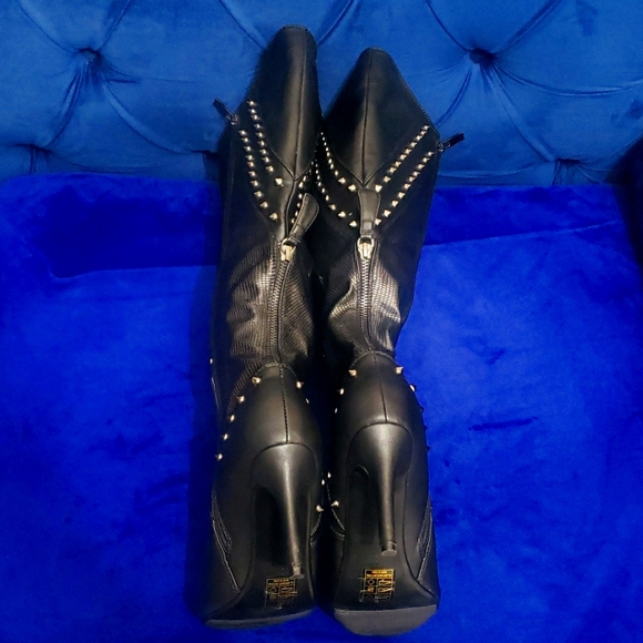 Women Boots, Ashley Stewart, size 10 W, black, 3 inch heel. Wide calf - Picture 2 of 3
